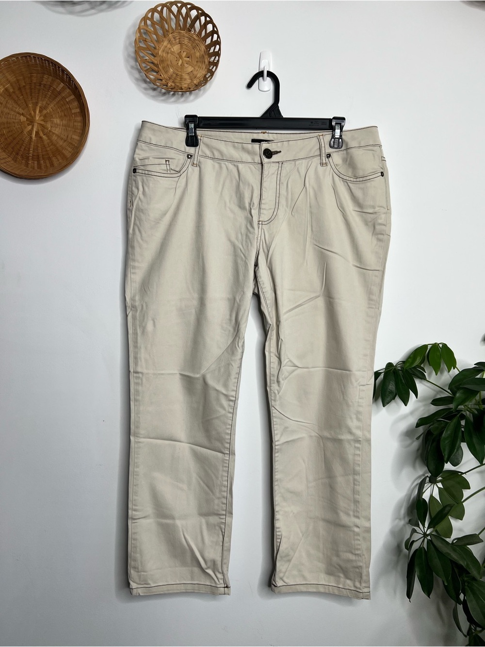 A.N.A Crop Length Pants Size 12